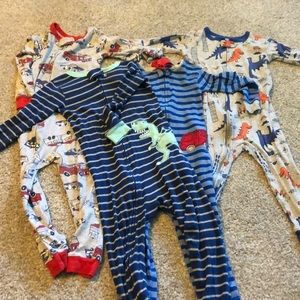 Lot of 4 Carters pajamas